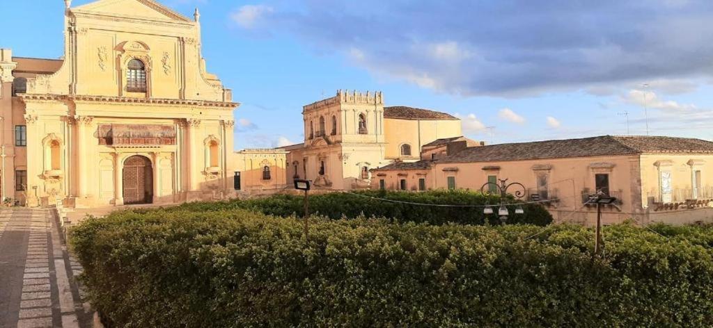 La Casa In Piazza Villa Noto Esterno foto